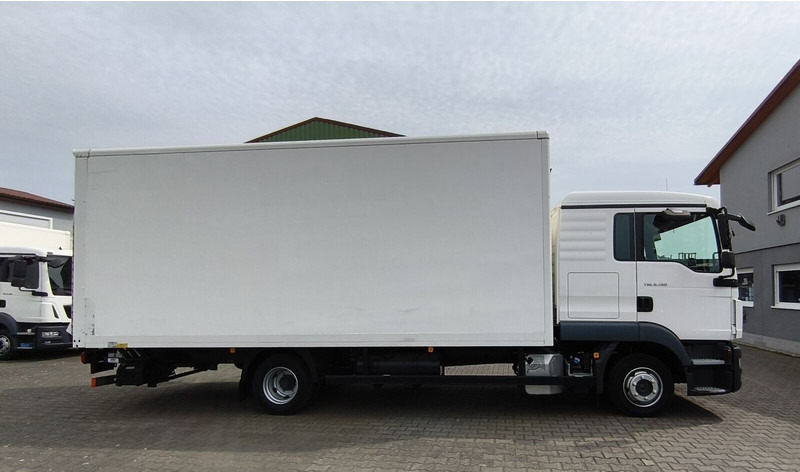 MAN TGL 8.190 Koffer gFH AHK LBW Euro 6 4x2 (11) - شاحنة صندوقية: صورة 4 MAN TGL 8.190 Koffer gFH AHK LBW Euro 6 4x2 (11) - شاحنة صندوقية: صورة 4