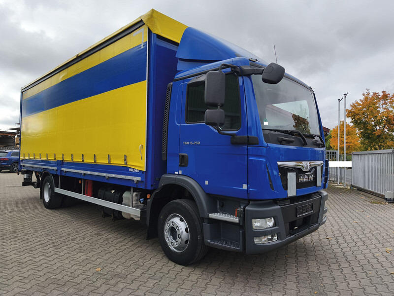 MAN TGM 15.250 Plane Gardine Euro 6 4x2 AHK LBW (39) - شاحنة ذات ستائر جانبية: صورة 2 MAN TGM 15.250 Plane Gardine Euro 6 4x2 AHK LBW (39) - شاحنة ذات ستائر جانبية: صورة 2