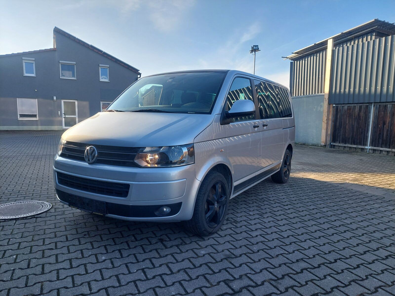 Volkswagen Transporter Multivan AHK Doppelklima Tisch Leder 7-Sitzer - حافلة صغيرة, ميكروباص: صورة 1 Volkswagen Transporter Multivan AHK Doppelklima Tisch Leder 7-Sitzer - حافلة صغيرة, ميكروباص: صورة 1