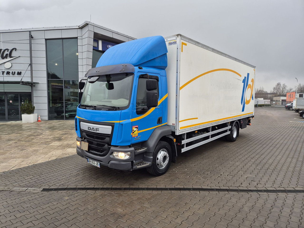 DAF LF 220 DAF LF 220 - شاحنة صندوقية: صورة 1 DAF LF 220 DAF LF 220 - شاحنة صندوقية: صورة 1