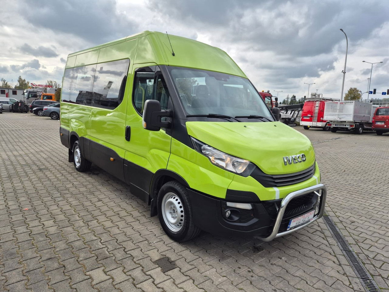 IVECO Daily 35S12 Hi-Matic / 10 Seats - حافلة صغيرة, ميكروباص: صورة 5 IVECO Daily 35S12 Hi-Matic / 10 Seats - حافلة صغيرة, ميكروباص: صورة 5