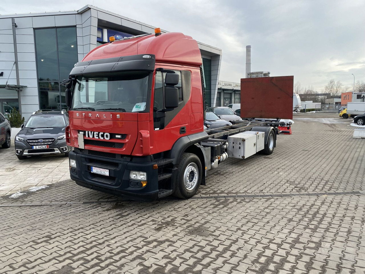 IVECO Stralis 360 AT 190 / Euro 5 / NEW Service / Long Frame - شاحنة بهيكل معدني للمقصورة: صورة 1 IVECO Stralis 360 AT 190 / Euro 5 / NEW Service / Long Frame - شاحنة بهيكل معدني للمقصورة: صورة 1