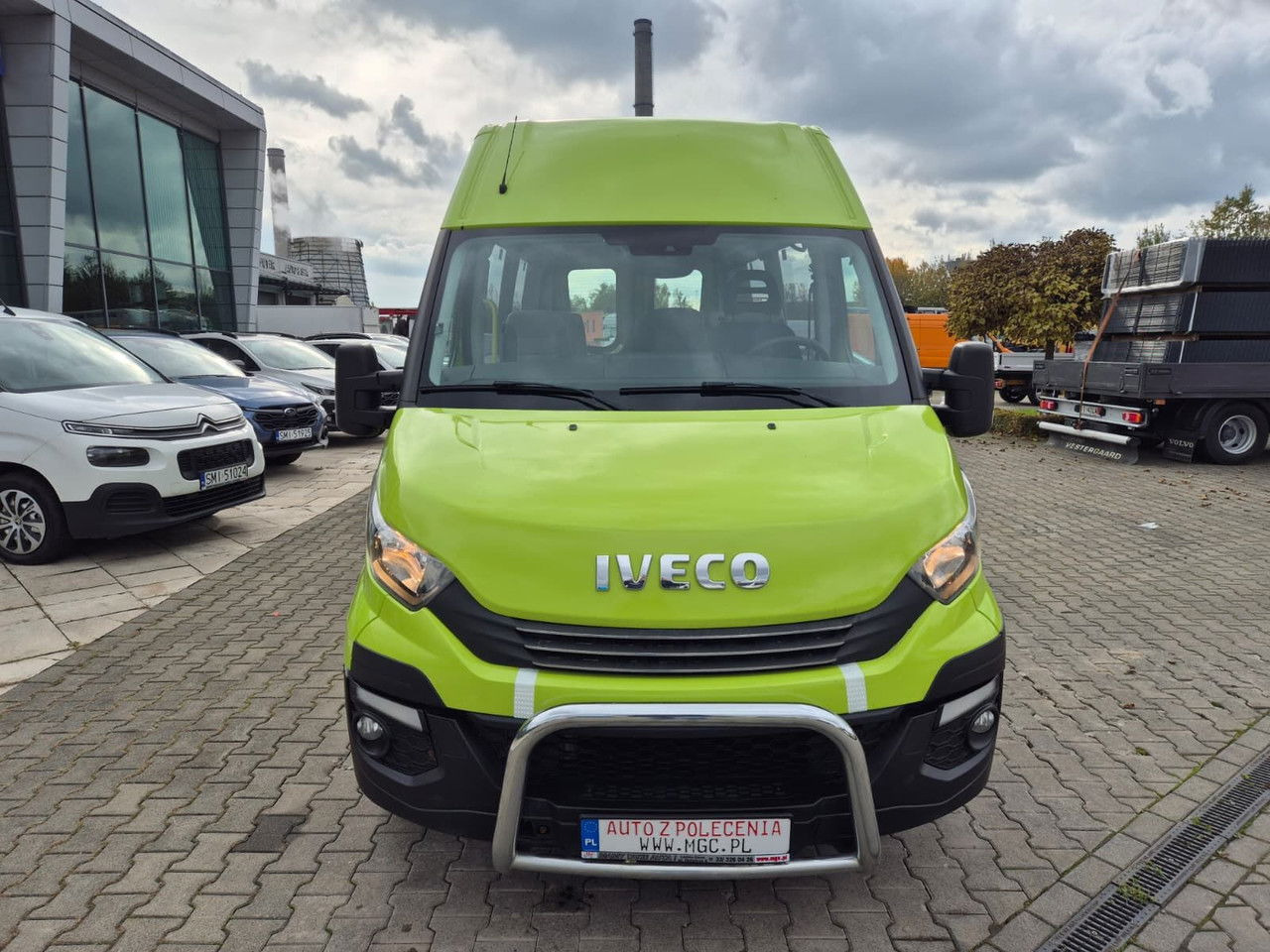 Iveco Daily 35S12 Hi-Matic / 10 Seats / Super Condition - حافلة صغيرة, ميكروباص: صورة 3 Iveco Daily 35S12 Hi-Matic / 10 Seats / Super Condition - حافلة صغيرة, ميكروباص: صورة 3