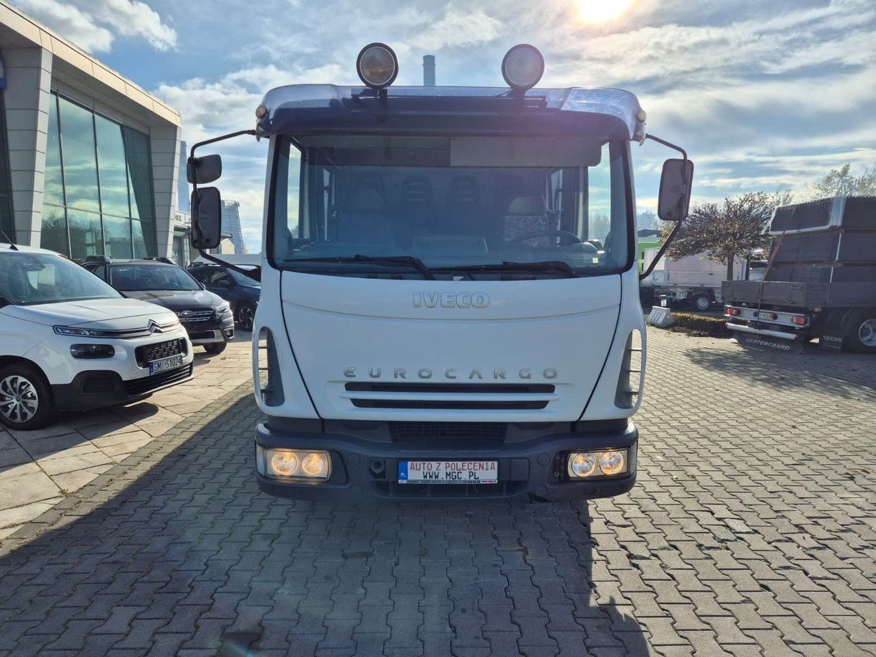 Iveco Eurocargo ML80E17 / 6 Seats / Serviced / 1 Owner - شاحنات مسطحة, شاحنة كرين: صورة 3 Iveco Eurocargo ML80E17 / 6 Seats / Serviced / 1 Owner - شاحنات مسطحة, شاحنة كرين: صورة 3