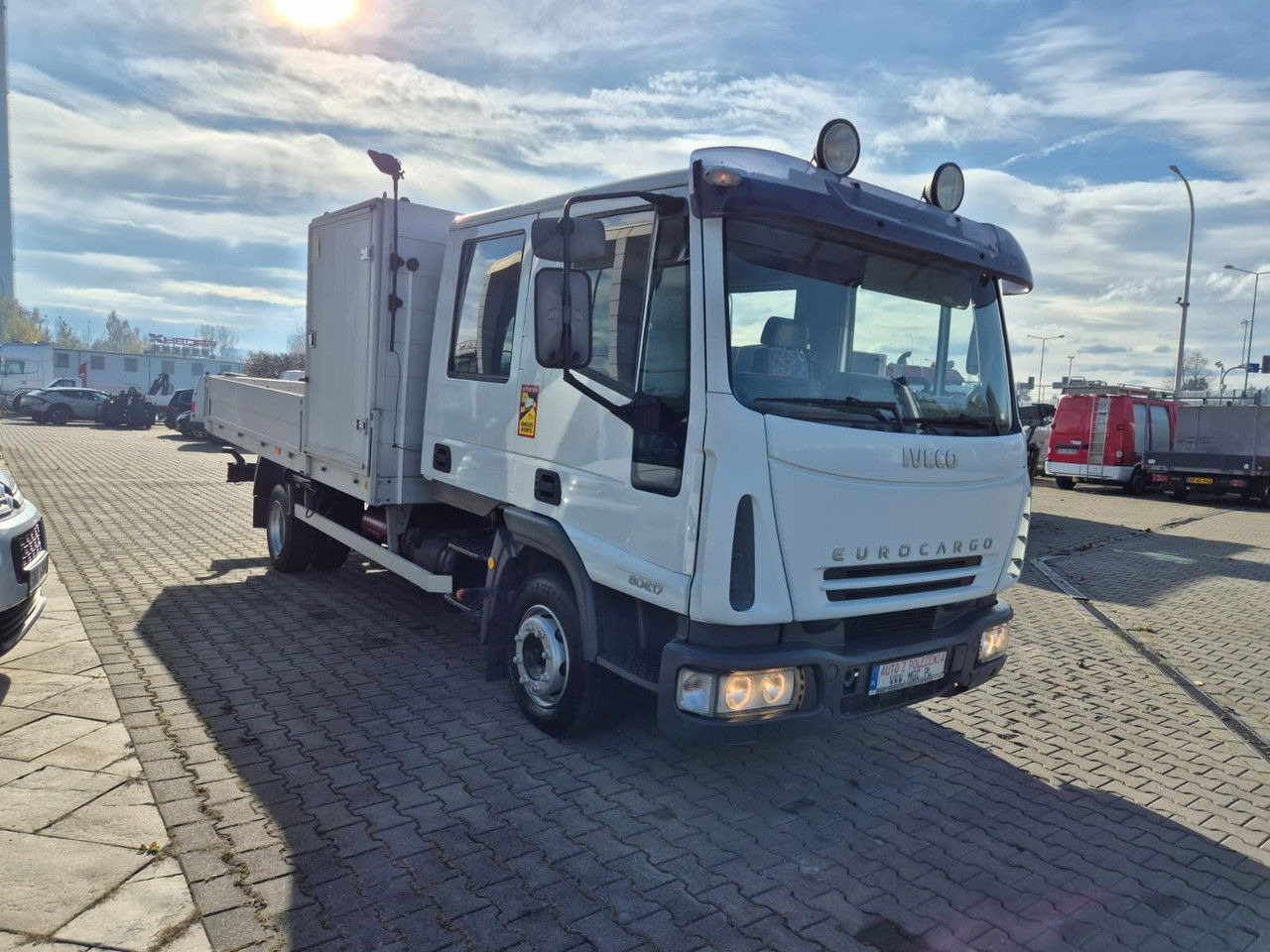 Iveco Eurocargo ML80E17 / 6 Seats / Serviced / 1 Owner - شاحنات مسطحة, شاحنة كرين: صورة 4 Iveco Eurocargo ML80E17 / 6 Seats / Serviced / 1 Owner - شاحنات مسطحة, شاحنة كرين: صورة 4