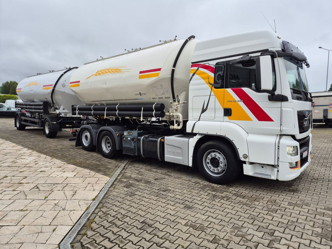 MAN TGS 26.480 Spritzer / 1 Owner /for transporting bulk materials - شاحنة: صورة 3 MAN TGS 26.480 Spritzer / 1 Owner /for transporting bulk materials - شاحنة: صورة 3