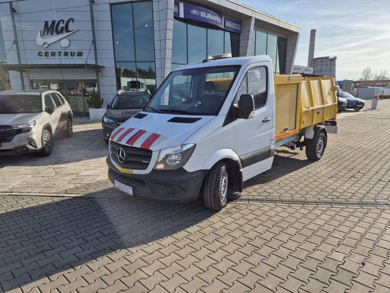Mercedes-Benz Sprinter 316 CDi Aut. / Hummel HU2 / Webasto / 1 Owner Mercedes-Benz Sprinter 316 CDi Aut. / Hummel HU2 / Webasto / 1 Owner - شاحنة قمامة: صورة 2 Mercedes-Benz Sprinter 316 CDi Aut. / Hummel HU2 / Webasto / 1 Owner Mercedes-Benz Sprinter 316 CDi Aut. / Hummel HU2 / Webasto / 1 Owner - شاحنة قمامة: صورة 2
