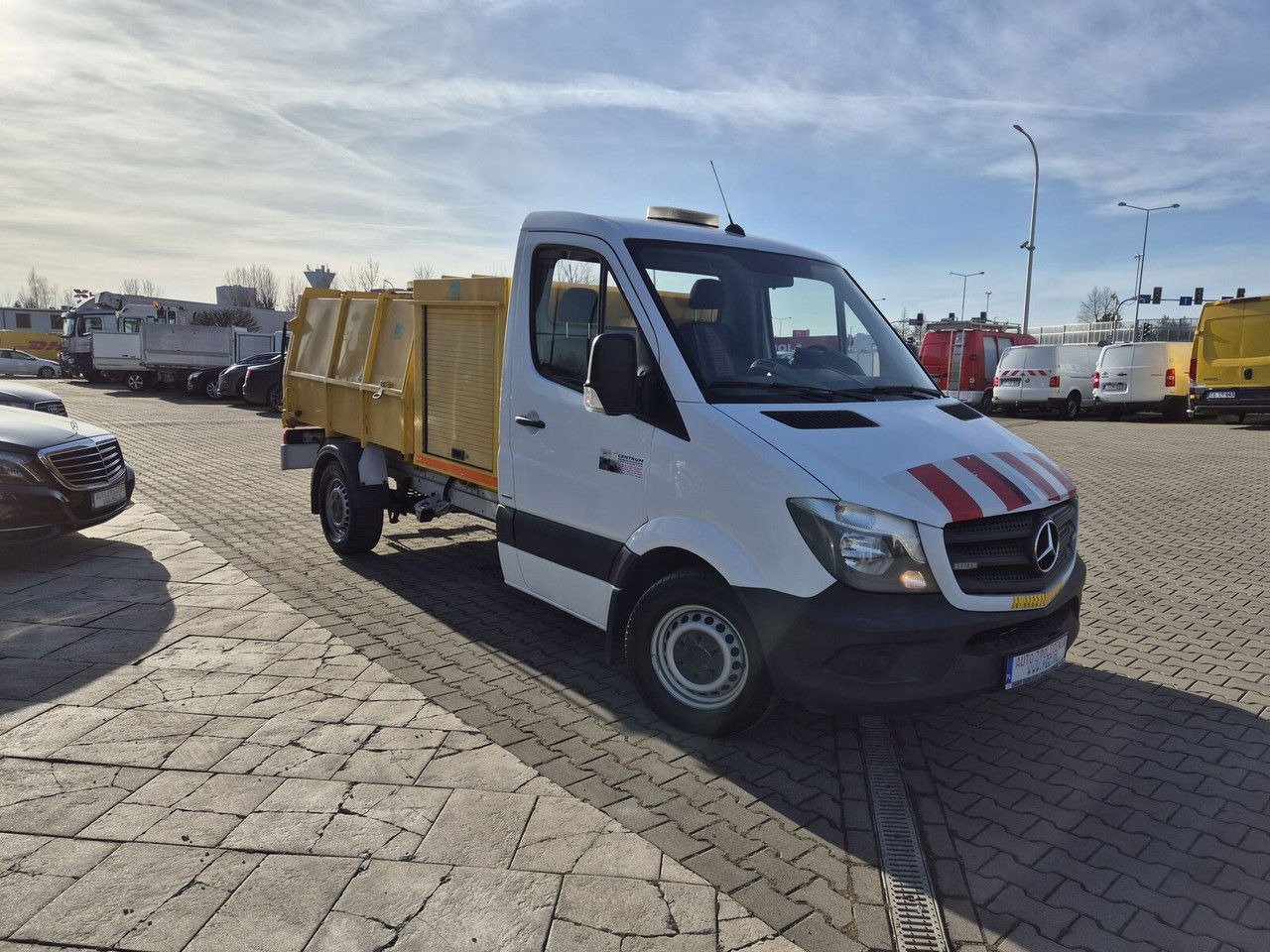 Mercedes-Benz Sprinter 316 CDi Aut. / Hummel HU2 / Webasto / 1 Owner Mercedes-Benz Sprinter 316 CDi Aut. / Hummel HU2 / Webasto / 1 Owner - شاحنة قمامة: صورة 5 Mercedes-Benz Sprinter 316 CDi Aut. / Hummel HU2 / Webasto / 1 Owner Mercedes-Benz Sprinter 316 CDi Aut. / Hummel HU2 / Webasto / 1 Owner - شاحنة قمامة: صورة 5