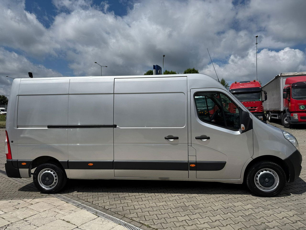 Opel Movano Accident-free / 1 owner/ Full Fv 23/ After replacing t - فان: صورة 5 Opel Movano Accident-free / 1 owner/ Full Fv 23/ After replacing t - فان: صورة 5