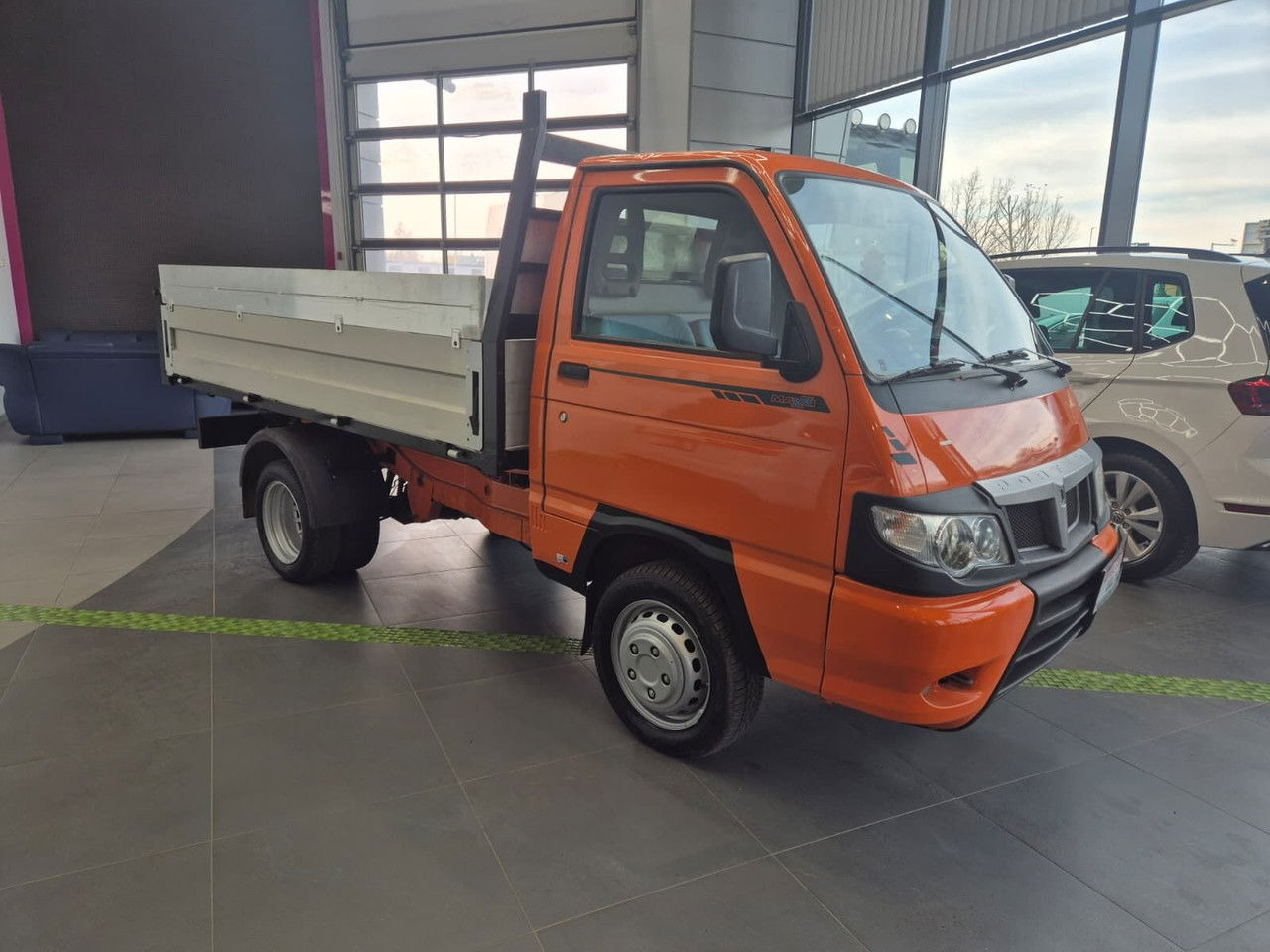 PIAGGIO Porter Maxxi eXtra / Kipper / 1 Owner / LOW KM - قلاب صغير: صورة 5 PIAGGIO Porter Maxxi eXtra / Kipper / 1 Owner / LOW KM - قلاب صغير: صورة 5