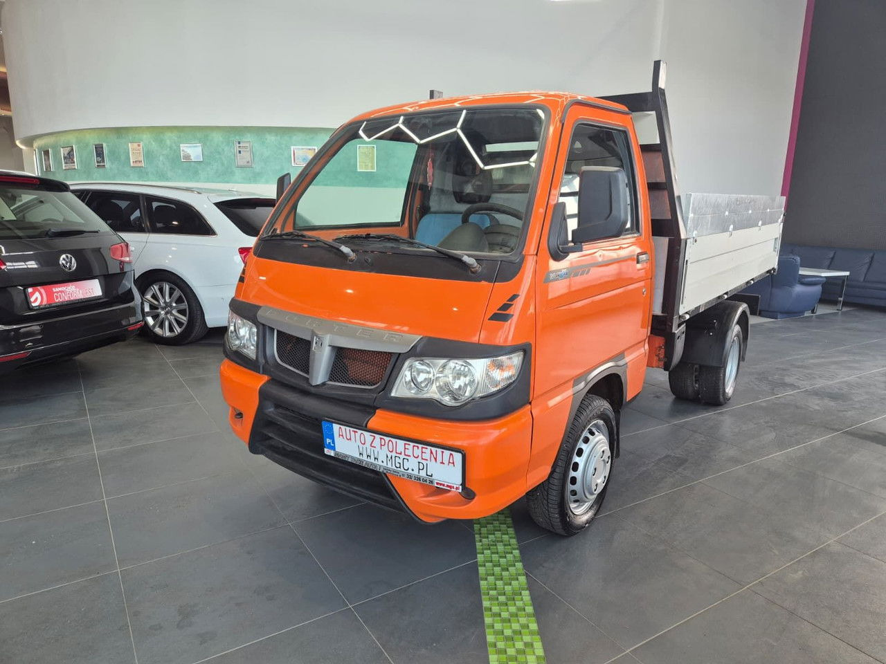 Piaggio Porter Maxxi eXtra / Kipper / 1 Owner / LOW KM - قلاب صغير: صورة 2 Piaggio Porter Maxxi eXtra / Kipper / 1 Owner / LOW KM - قلاب صغير: صورة 2