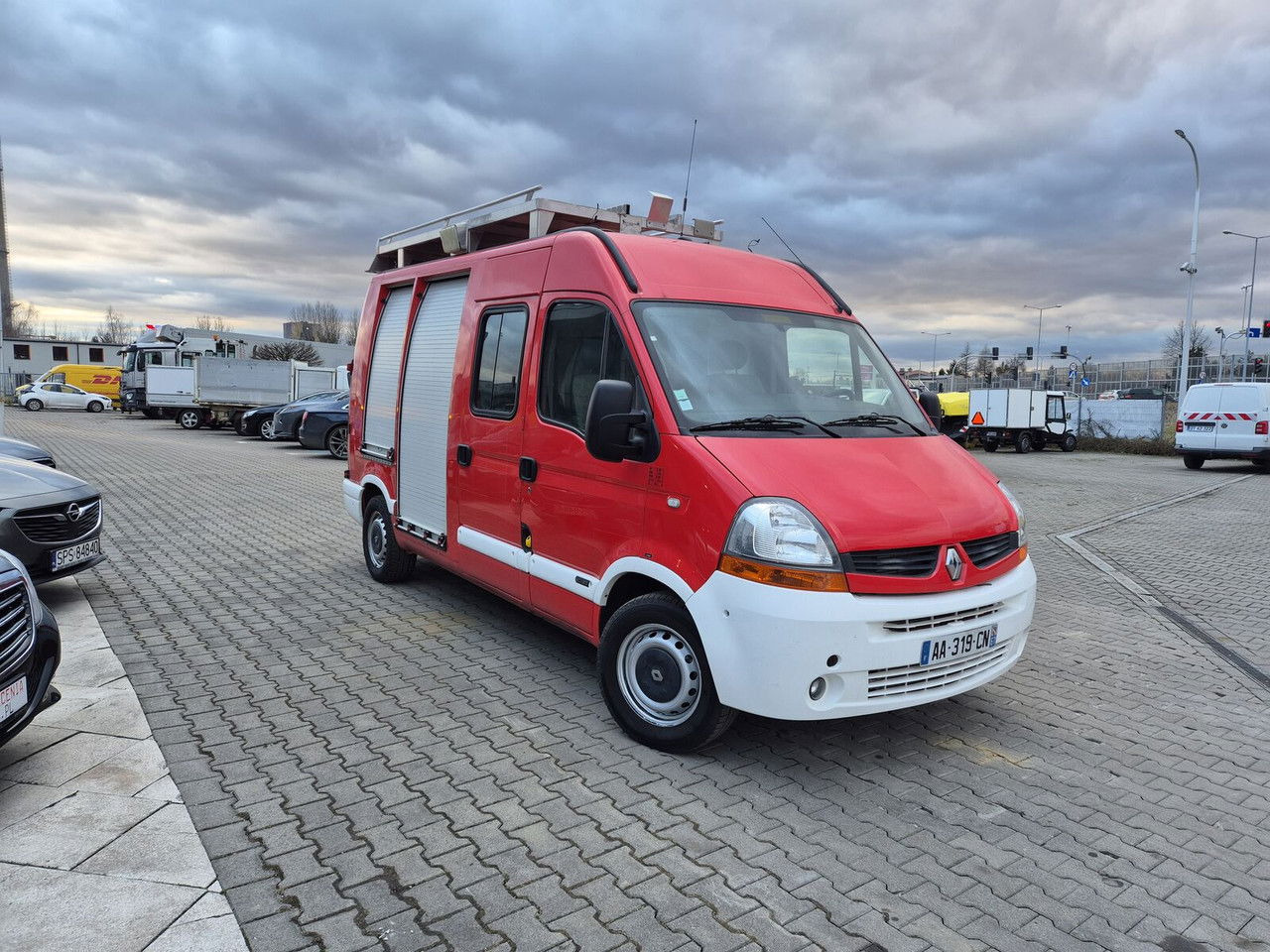 RENAULT Renault Master 2.5 DCi / Only 25TKM / Like NEW / WE Have 3 THE Same - شاحنة حريق: صورة 5 RENAULT Renault Master 2.5 DCi / Only 25TKM / Like NEW / WE Have 3 THE Same - شاحنة حريق: صورة 5