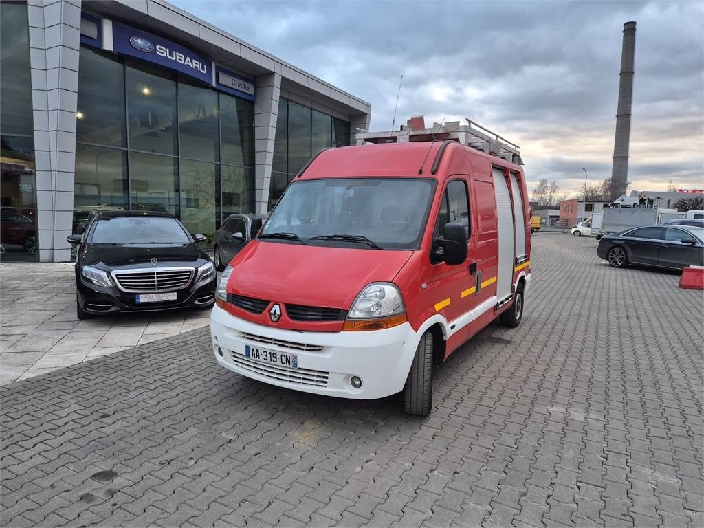 Renault Master 2.5 DCi / ONLY 25TKM!!! / LIKE NEW / WE HAV - شاحنة حريق: صورة 3 Renault Master 2.5 DCi / ONLY 25TKM!!! / LIKE NEW / WE HAV - شاحنة حريق: صورة 3