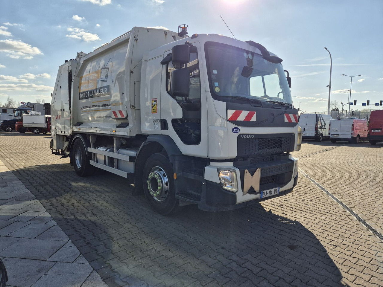 VOLVO Volvo FE 280 13M3 / Geesinknorba / Euro 6 / 3 Seats - شاحنة قمامة: صورة 2 VOLVO Volvo FE 280 13M3 / Geesinknorba / Euro 6 / 3 Seats - شاحنة قمامة: صورة 2
