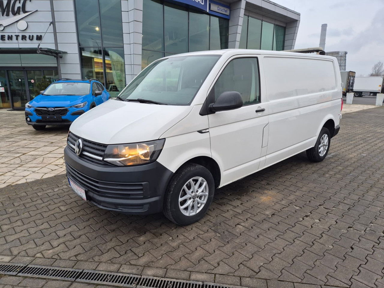 Volkswagen Transporter T6 2.0 TDi DSG / 1 Owner / Long / Serviced - فان المدمجة: صورة 1 Volkswagen Transporter T6 2.0 TDi DSG / 1 Owner / Long / Serviced - فان المدمجة: صورة 1