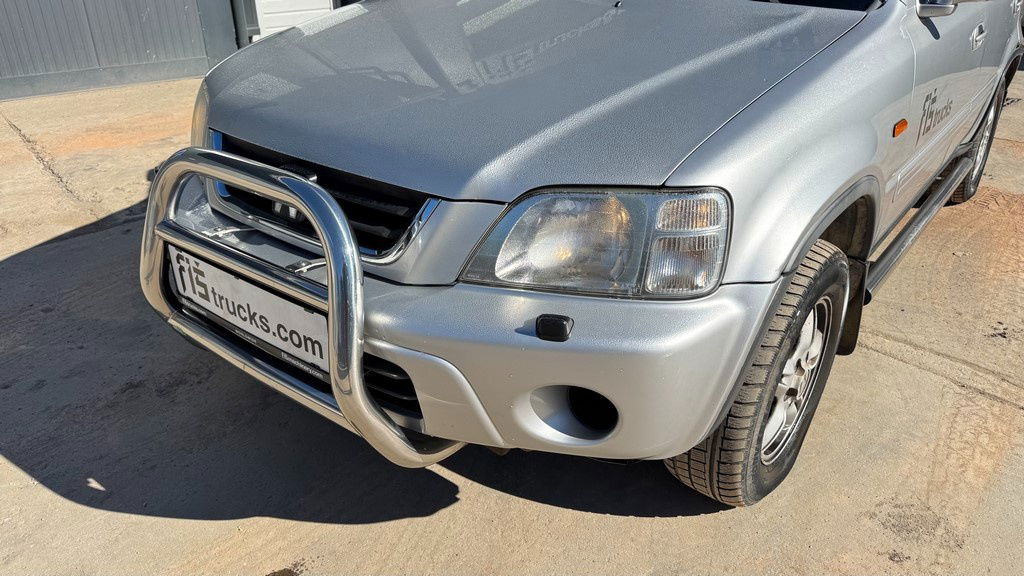 Honda CRV 2.0 - Petrol - AIR Condition - 5 Doors - سيارة دفع رباعي: صورة 2 Honda CRV 2.0 - Petrol - AIR Condition - 5 Doors - سيارة دفع رباعي: صورة 2