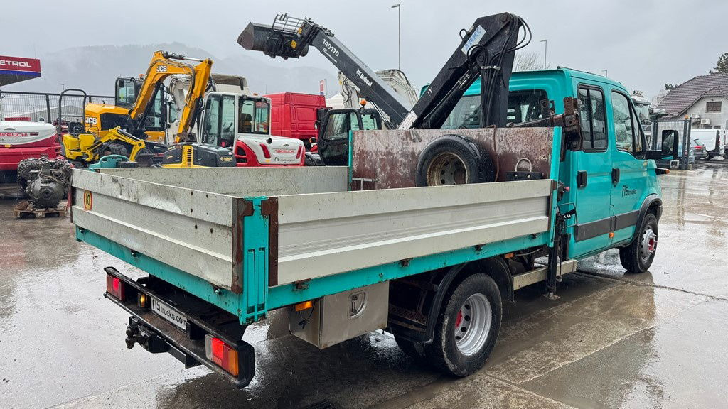 Iveco Daily 65 C15 stake body - Hiab 045-3 - 7.5M - شاحنة توصيل مفتوحة: صورة 4 Iveco Daily 65 C15 stake body - Hiab 045-3 - 7.5M - شاحنة توصيل مفتوحة: صورة 4