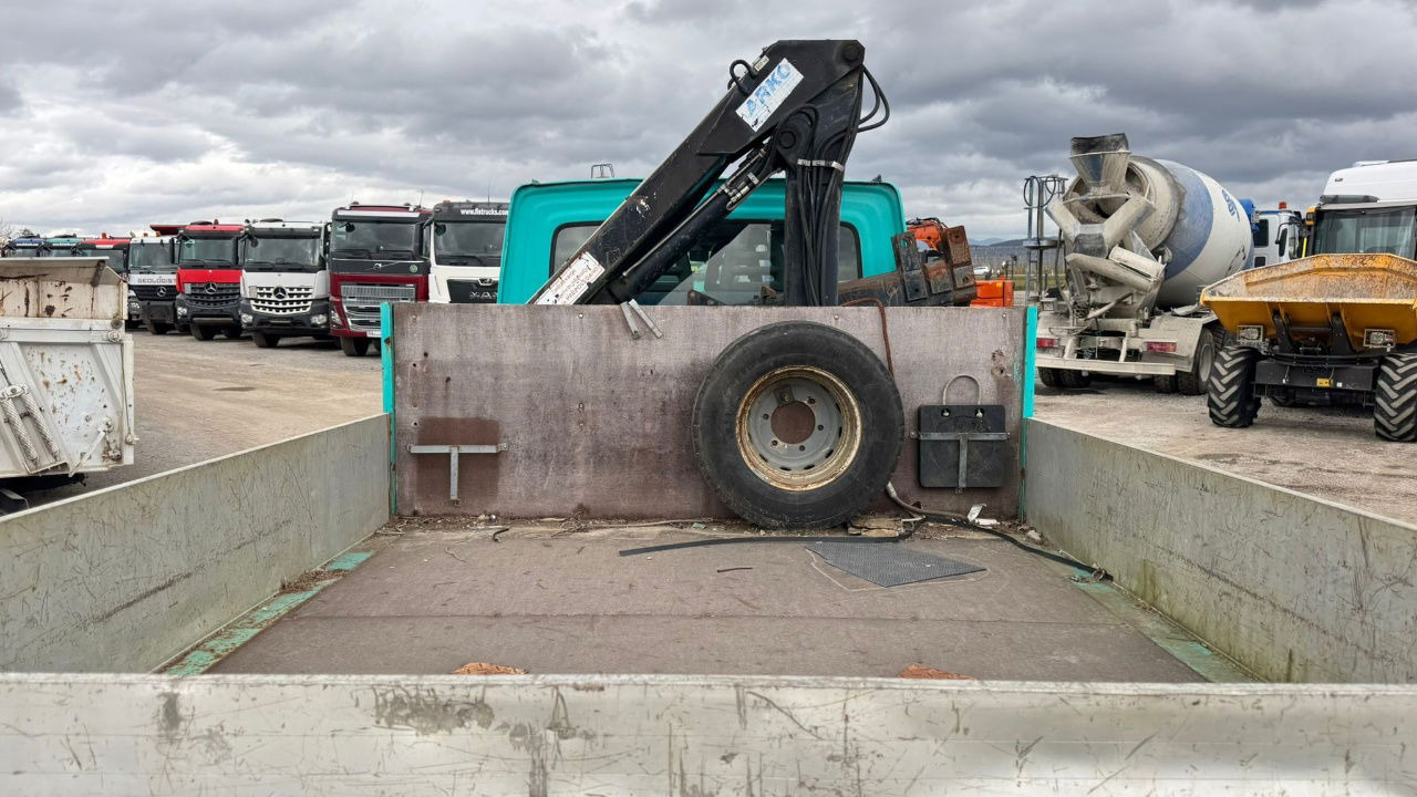 Iveco Daily 65 C15 stake body - Hiab 045-3 - 7.5M - شاحنة توصيل مفتوحة, الشاحنات الصغيرة كابينة مزدوجة: صورة 4 Iveco Daily 65 C15 stake body - Hiab 045-3 - 7.5M - شاحنة توصيل مفتوحة, الشاحنات الصغيرة كابينة مزدوجة: صورة 4