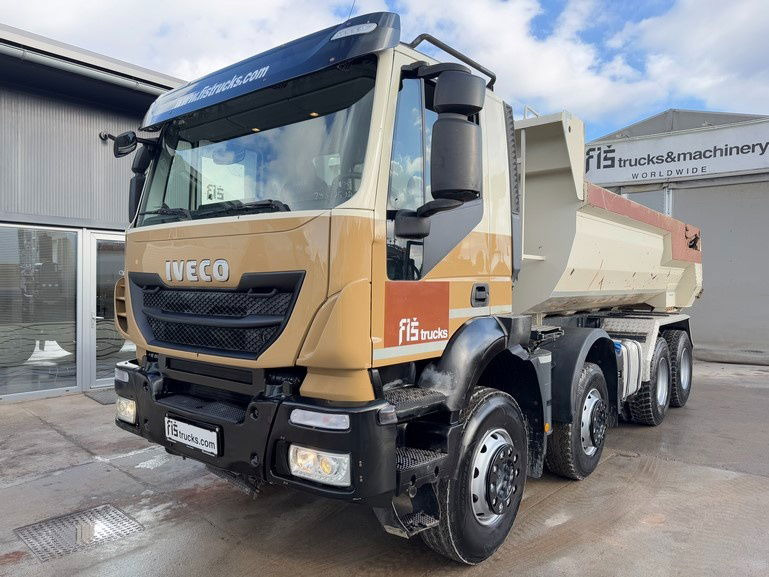 Iveco Trakker AD340T41 8x4 mulda tipper - hydraulic back - شاحنة قلاب: صورة 1 Iveco Trakker AD340T41 8x4 mulda tipper - hydraulic back - شاحنة قلاب: صورة 1