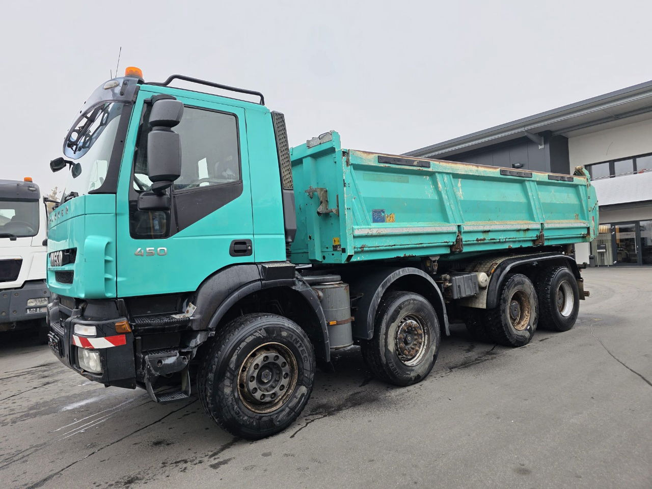 Iveco Trakker AD340T45 8x4 bordmatic tipper - retarder - شاحنة قلاب: صورة 2 Iveco Trakker AD340T45 8x4 bordmatic tipper - retarder - شاحنة قلاب: صورة 2