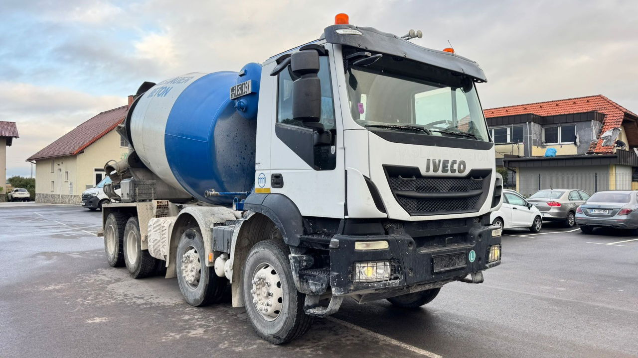 Iveco Trakker AD340TB45 8x4 mixer 10m3 - شاحنة خلاطة خرسانة: صورة 3 Iveco Trakker AD340TB45 8x4 mixer 10m3 - شاحنة خلاطة خرسانة: صورة 3