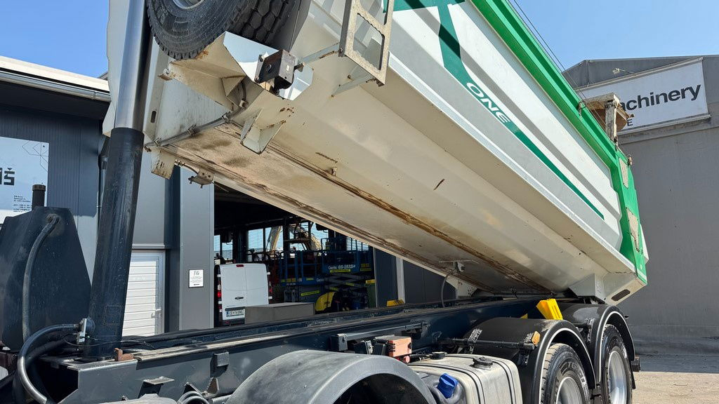 شاحنة قلاب Iveco Trakker AD410T45 8x4 20m3 - hydr. back - 72.000km: صورة 8 شاحنة قلاب Iveco Trakker AD410T45 8x4 20m3 - hydr. back - 72.000km: صورة 8