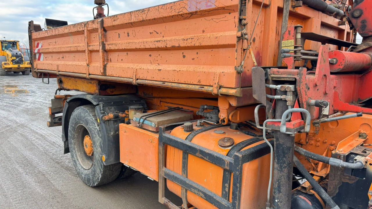 MAN 19.293 4x4 tipper 14.8M - remote control - شاحنة قلاب: صورة 4 MAN 19.293 4x4 tipper 14.8M - remote control - شاحنة قلاب: صورة 4