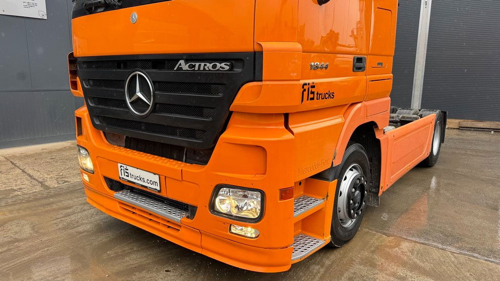 Mercedes-Benz Actros 1844 4x2 - tractor unit - retarder - رأس تريلا: صورة 2 Mercedes-Benz Actros 1844 4x2 - tractor unit - retarder - رأس تريلا: صورة 2