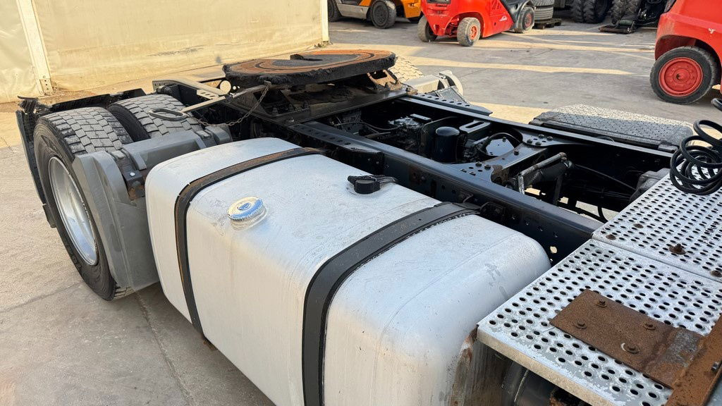 Mercedes-Benz Actros 1844 4x2 tractor unit - retarder - رأس تريلا: صورة 4 Mercedes-Benz Actros 1844 4x2 tractor unit - retarder - رأس تريلا: صورة 4