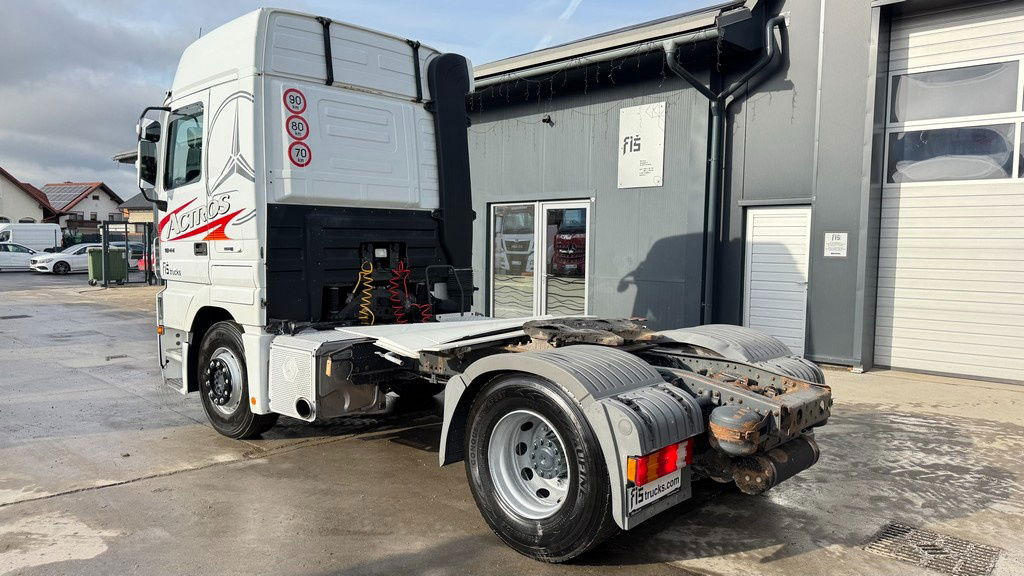 Mercedes-Benz Actros 1844 LS 4x2 tractor unit - clutch - رأس تريلا: صورة 4 Mercedes-Benz Actros 1844 LS 4x2 tractor unit - clutch - رأس تريلا: صورة 4