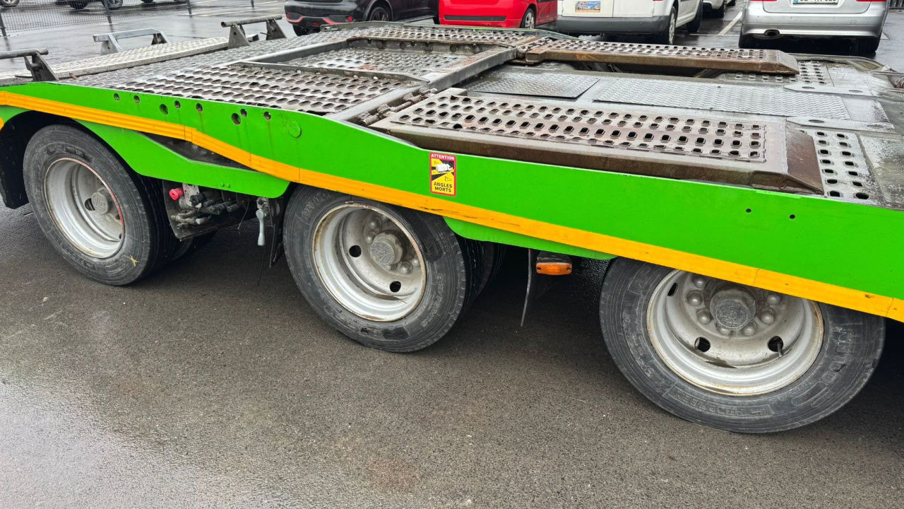 Mercedes-Benz Actros 1846 4x2 LKW transporter + Boerner trailer - شاحنة نقل سيارات شاحنة: صورة 5 Mercedes-Benz Actros 1846 4x2 LKW transporter + Boerner trailer - شاحنة نقل سيارات شاحنة: صورة 5