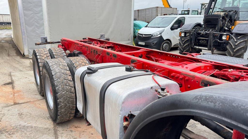 Mercedes-Benz Actros 4140 8x6 chassis - big axle - شاحنة بهيكل معدني للمقصورة: صورة 4 Mercedes-Benz Actros 4140 8x6 chassis - big axle - شاحنة بهيكل معدني للمقصورة: صورة 4