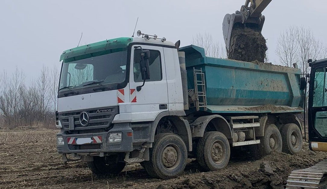 Mercedes-Benz Actros 4141 K 8x6 mulda tipper - damaged - شاحنة قلاب: صورة 2 Mercedes-Benz Actros 4141 K 8x6 mulda tipper - damaged - شاحنة قلاب: صورة 2