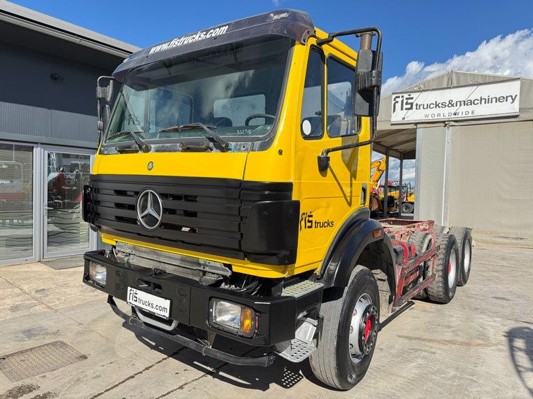 Mercedes-Benz SK 2627 6x4 chassis - V6 - full spring - شاحنة بهيكل معدني للمقصورة: صورة 1 Mercedes-Benz SK 2627 6x4 chassis - V6 - full spring - شاحنة بهيكل معدني للمقصورة: صورة 1
