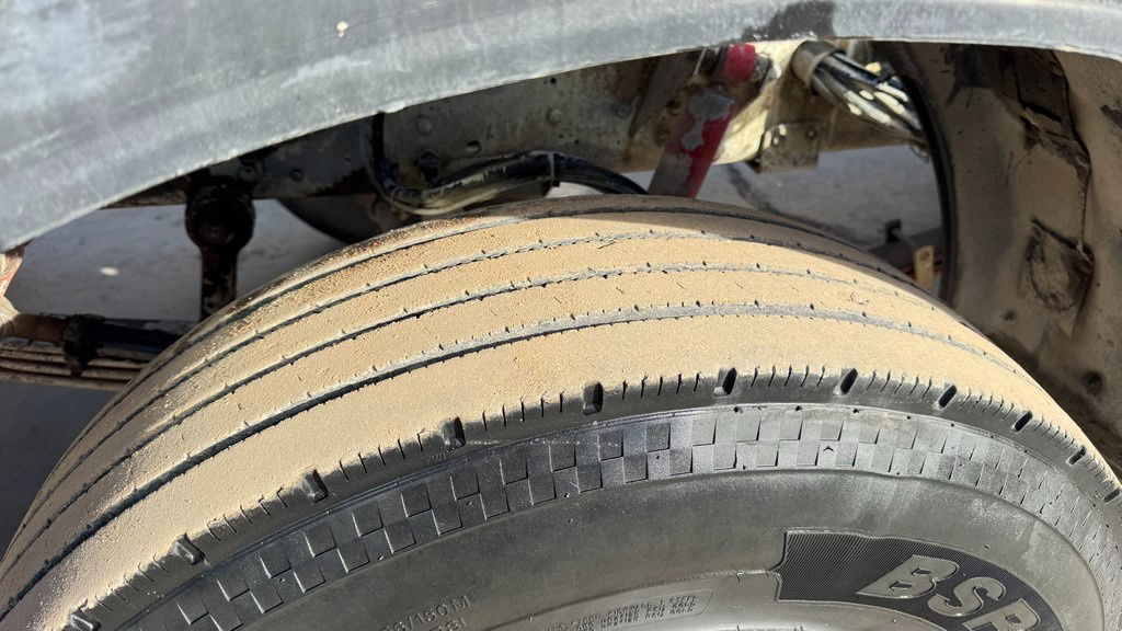 شاحنة بهيكل معدني للمقصورة Mercedes-Benz SK 3234 8x4 chassis: صورة 11 شاحنة بهيكل معدني للمقصورة Mercedes-Benz SK 3234 8x4 chassis: صورة 11