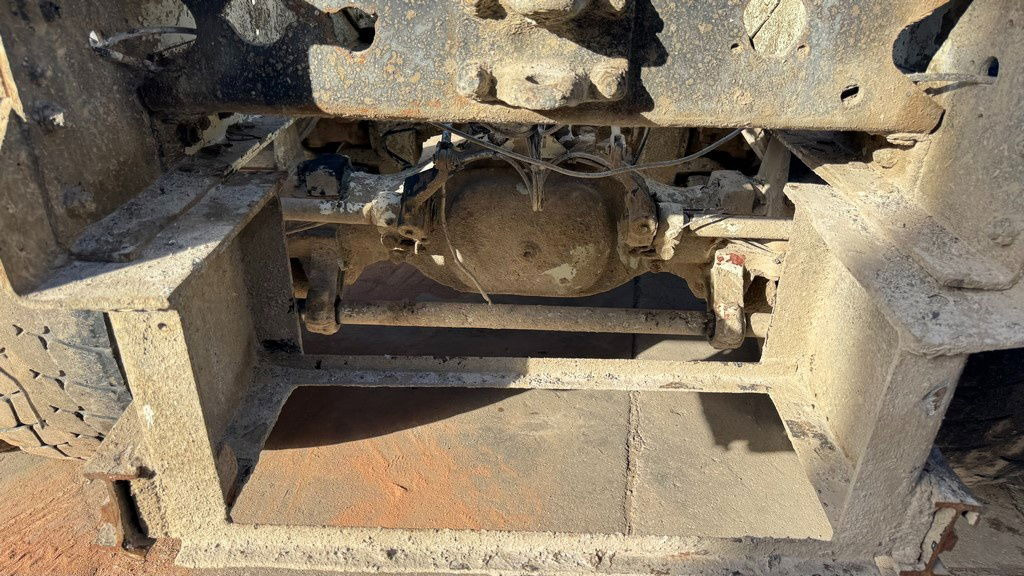 شاحنة بهيكل معدني للمقصورة Mercedes-Benz SK 3234 8x4 chassis: صورة 14 شاحنة بهيكل معدني للمقصورة Mercedes-Benz SK 3234 8x4 chassis: صورة 14