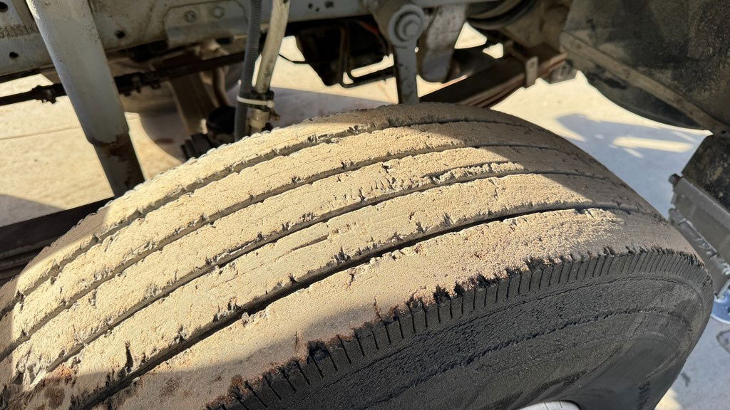 شاحنة بهيكل معدني للمقصورة Mercedes-Benz SK 3234 8x4 chassis: صورة 9 شاحنة بهيكل معدني للمقصورة Mercedes-Benz SK 3234 8x4 chassis: صورة 9