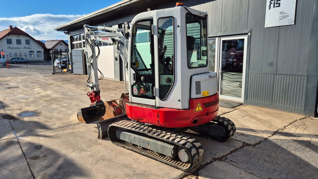Takeuchi TB138FR - Powertilt - 3X Buckets - 2015 Year - حفار صغير: صورة 4 Takeuchi TB138FR - Powertilt - 3X Buckets - 2015 Year - حفار صغير: صورة 4