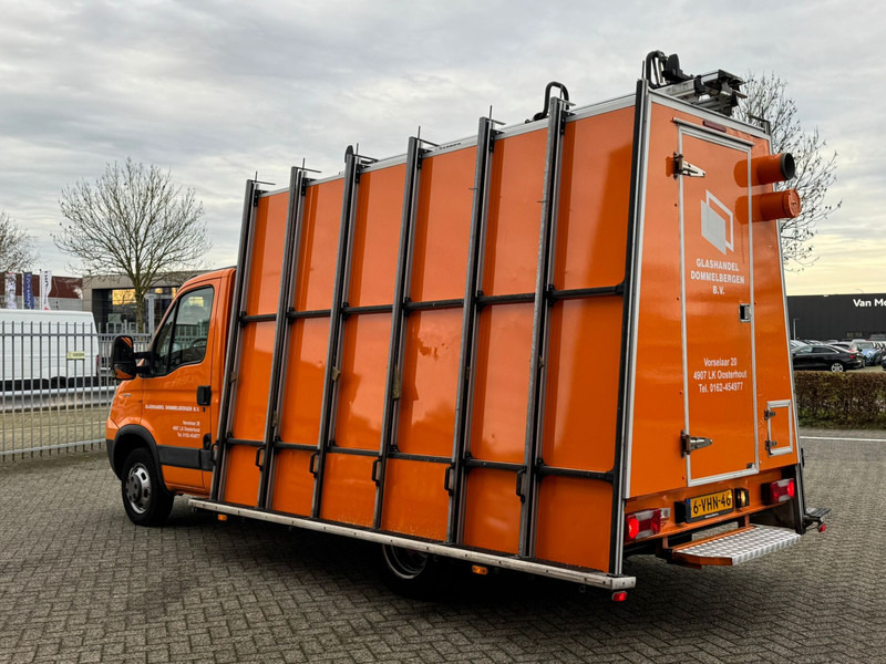 Iveco 40C15 G2000 Harrier Ladder opbergsysteem 158.000 km - شاحنة توصيل مغلقة: صورة 4 Iveco 40C15 G2000 Harrier Ladder opbergsysteem 158.000 km - شاحنة توصيل مغلقة: صورة 4