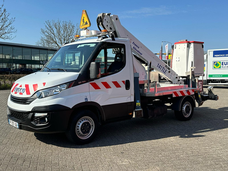 Iveco Daily 35S14 278 draaaiuren, 4x gestempeld, 14 meter APK 10-04-2026, KM 40.365 - شاحنة توصيل مغلقة: صورة 5 Iveco Daily 35S14 278 draaaiuren, 4x gestempeld, 14 meter APK 10-04-2026, KM 40.365 - شاحنة توصيل مغلقة: صورة 5