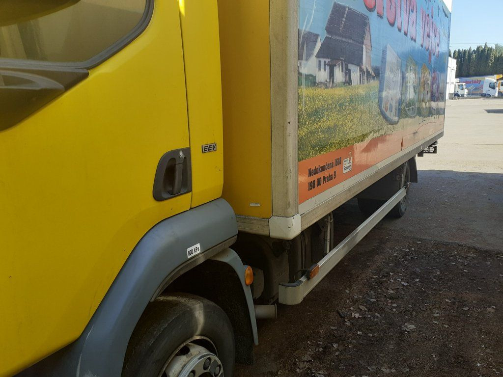 DAF LF45.210 mit Carrier Motorschaden engineproblem - شاحنة ذات مبرد: صورة 4 DAF LF45.210 mit Carrier Motorschaden engineproblem - شاحنة ذات مبرد: صورة 4