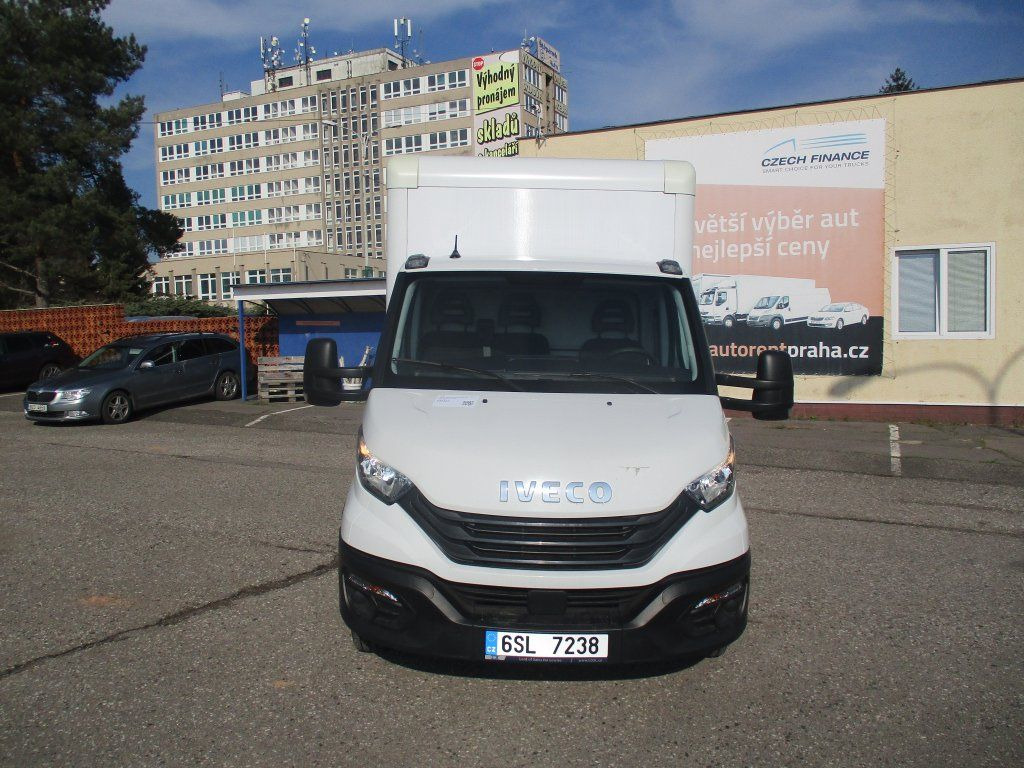 Iveco 35C16 Daily,2.3L Palfinger - شاحنة بصندوق مغلق: صورة 2 Iveco 35C16 Daily,2.3L Palfinger - شاحنة بصندوق مغلق: صورة 2