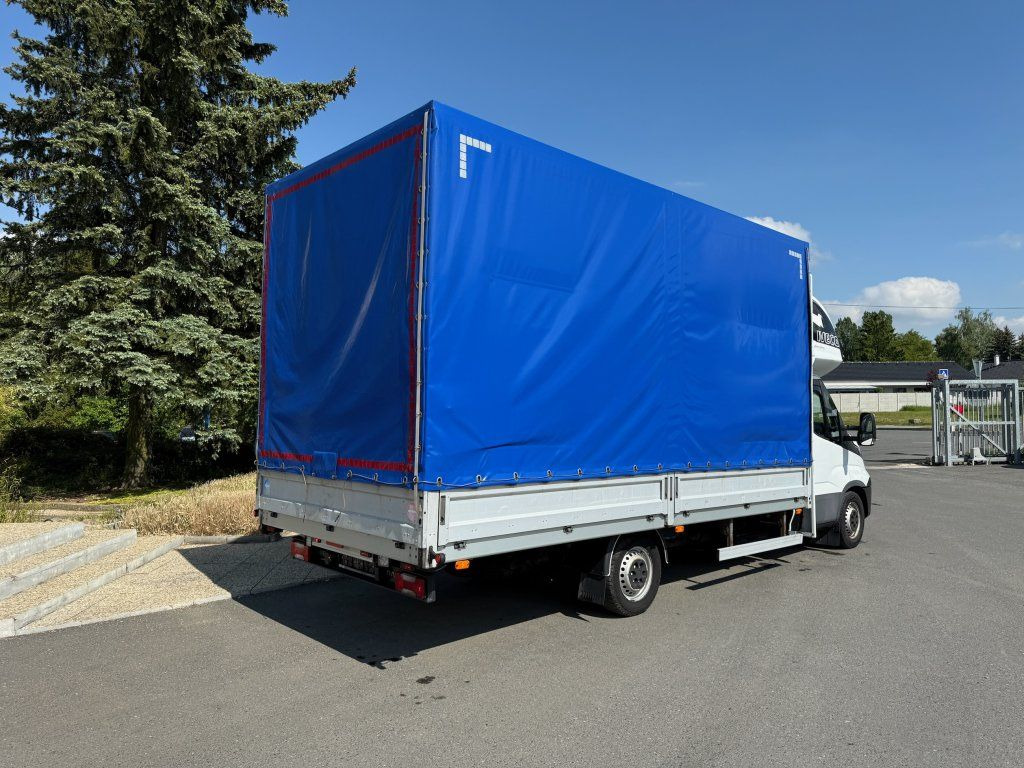 Iveco 35S18 Daily - شاحنة مغلقة بستائر جانبية: صورة 4 Iveco 35S18 Daily - شاحنة مغلقة بستائر جانبية: صورة 4