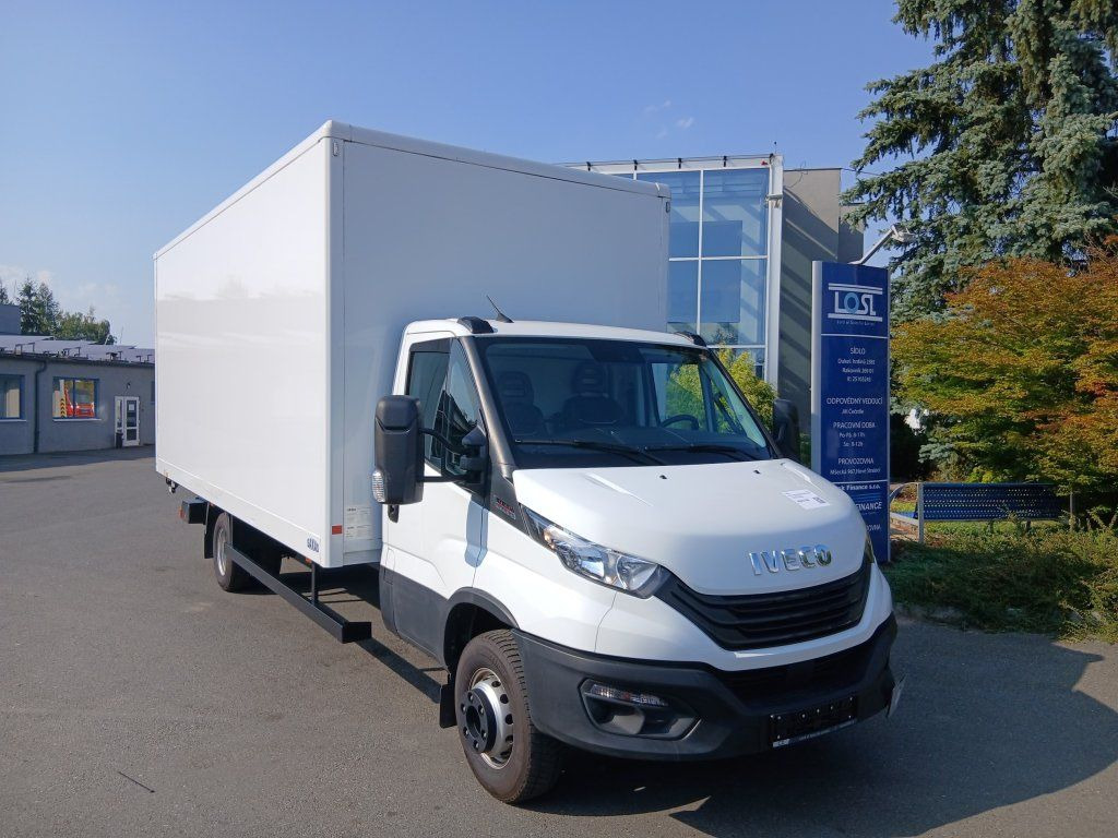 Iveco 72-210 (70C210) - شاحنة بصندوق مغلق: صورة 3 Iveco 72-210 (70C210) - شاحنة بصندوق مغلق: صورة 3