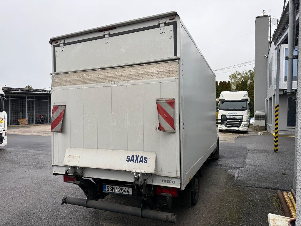 Iveco Daily 35S16 mit LBW ENGINE DEFECT - شاحنة بصندوق مغلق: صورة 3 Iveco Daily 35S16 mit LBW ENGINE DEFECT - شاحنة بصندوق مغلق: صورة 3