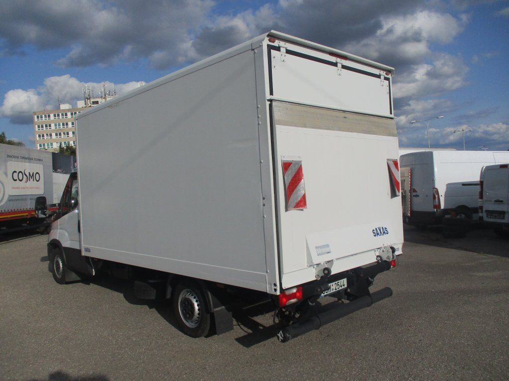 Iveco Daily 35S16 mit LBW - شاحنة بصندوق مغلق: صورة 4 Iveco Daily 35S16 mit LBW - شاحنة بصندوق مغلق: صورة 4
