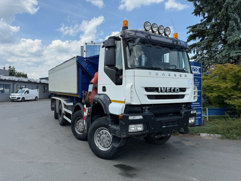 Iveco Trakker AD410 T45 8x8 + HMF 1643 Z2 - شاحنة قلاب: صورة 2 Iveco Trakker AD410 T45 8x8 + HMF 1643 Z2 - شاحنة قلاب: صورة 2