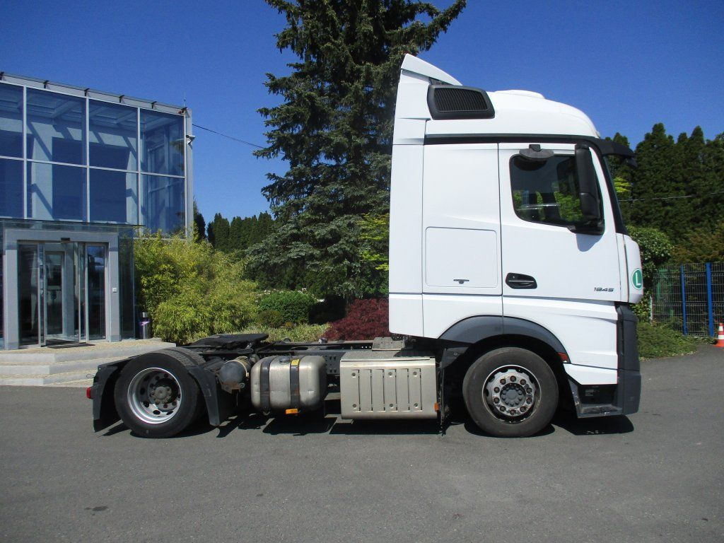Mercedes-Benz 1845 Actros EURO 6 MEGA/lowdeck - رأس تريلا: صورة 4 Mercedes-Benz 1845 Actros EURO 6 MEGA/lowdeck - رأس تريلا: صورة 4