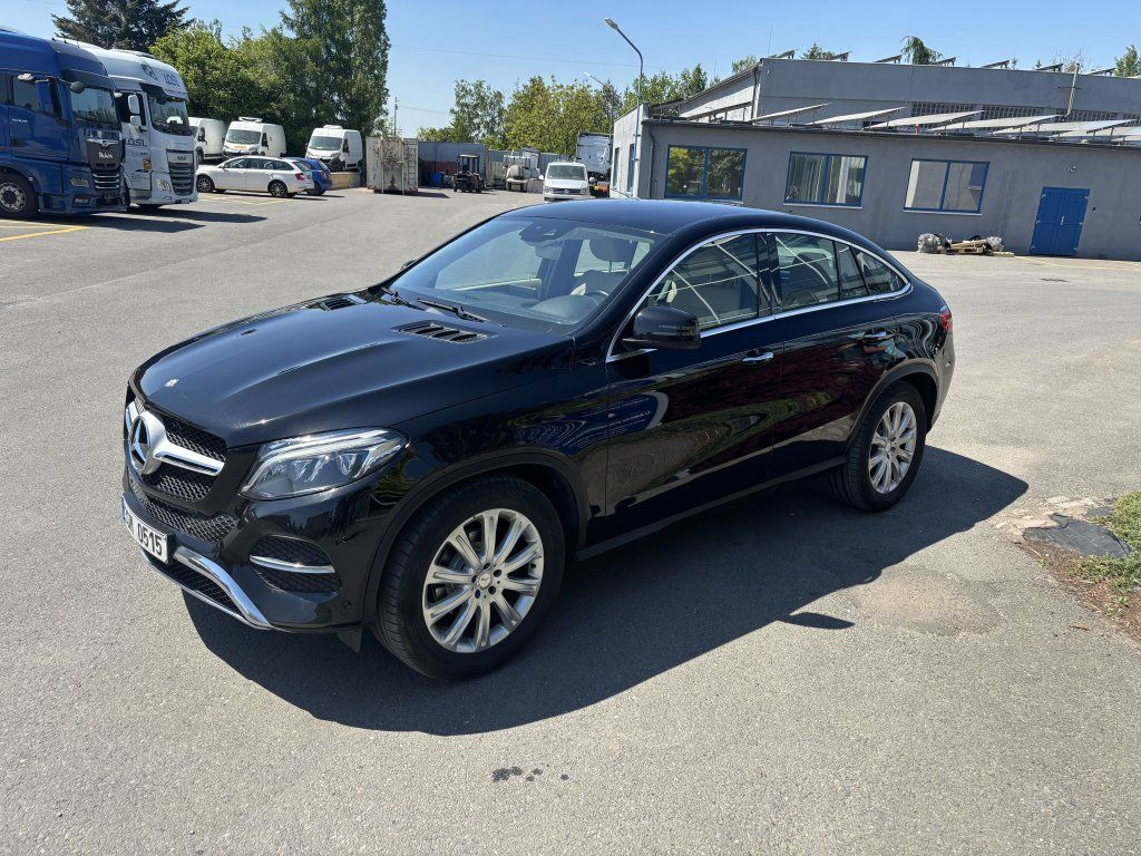 Mercedes-Benz d Coupe - سيارة ستيشن: صورة 3 Mercedes-Benz d Coupe - سيارة ستيشن: صورة 3