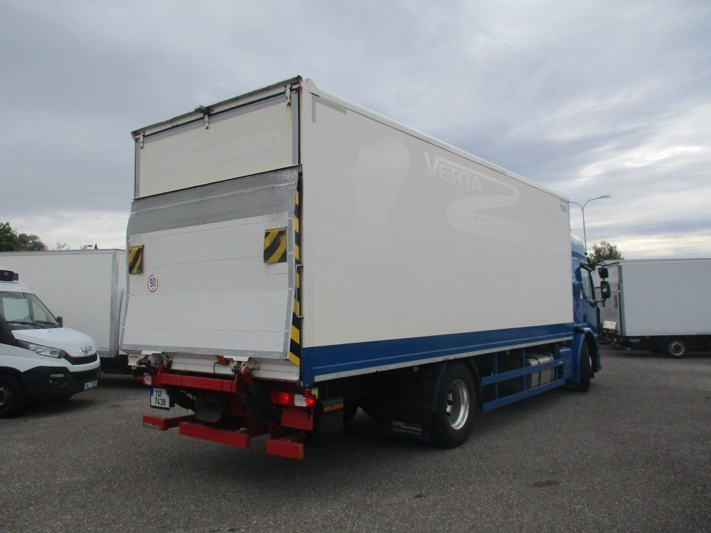 Renault D18, 320 - شاحنة صندوقية: صورة 3 Renault D18, 320 - شاحنة صندوقية: صورة 3
